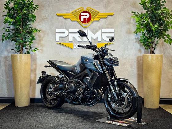 YAMAHA MT-09 